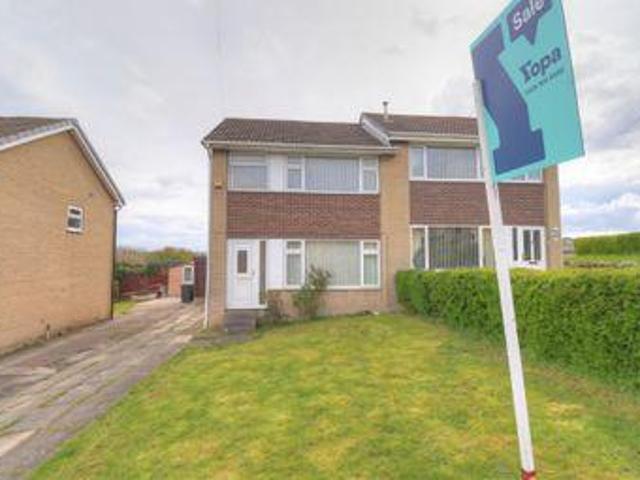 House for sale in Dewsbury, West Yorkshire