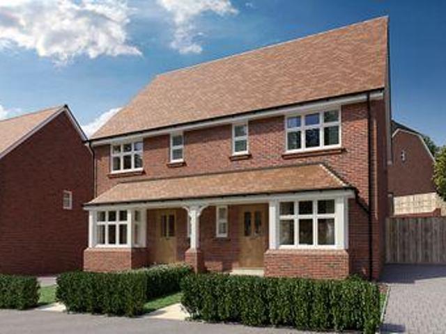 House for sale in Pachesham Park, Surrey