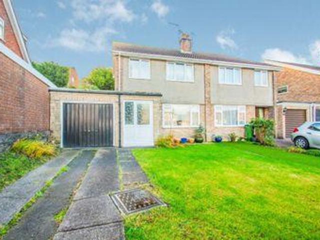 House for sale in Mid Glamorgan, Cymru / Wales