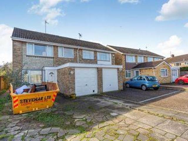 House for sale in Yateley