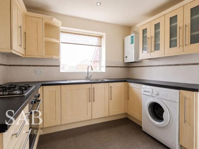 House for rent in London Borough of Ealing, Greenford