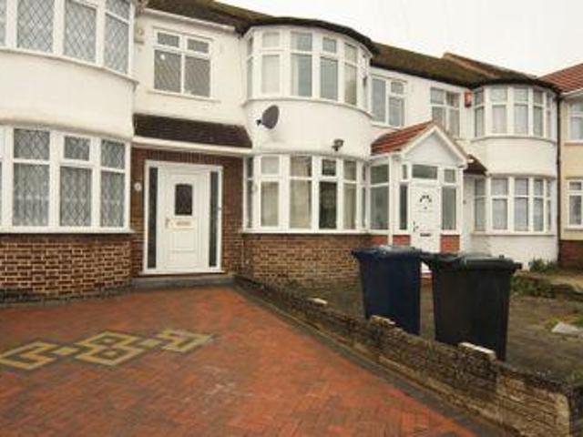 House for rent in London Borough of Ealing, Greater London