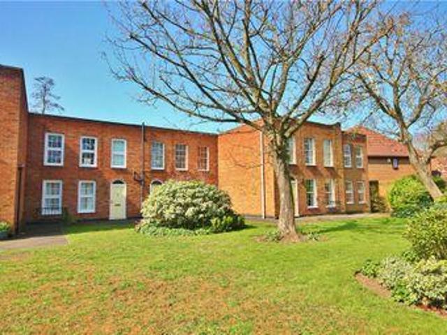 House for rent in Staines, Surrey
