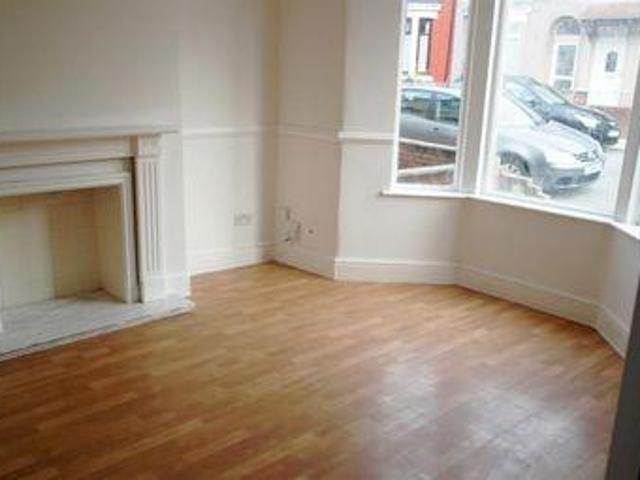 House for rent in Calderstones