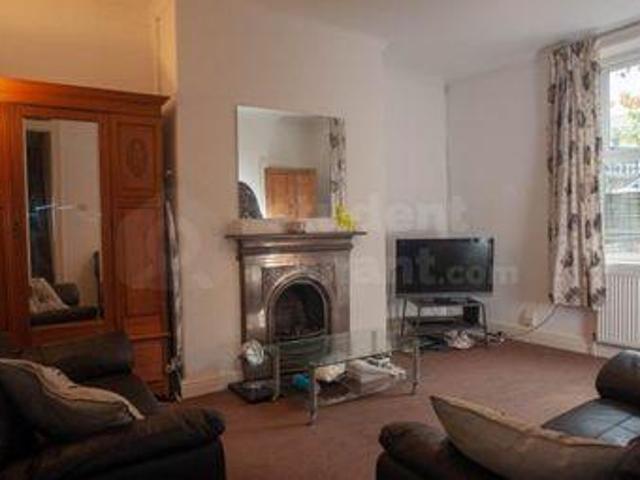 House for rent in Huddersfield, West Yorkshire
