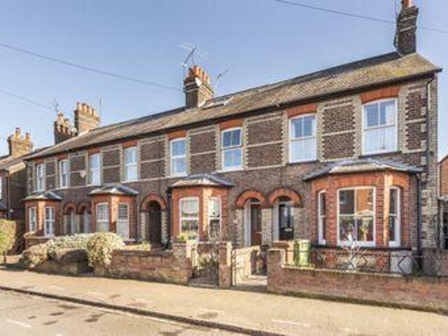 House for rent in Five Acres, Hertfordshire
