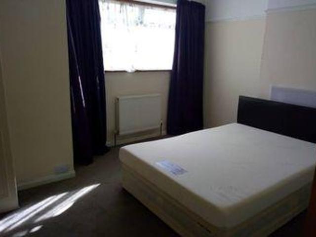 House for rent in Northolt, Greater London