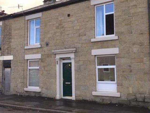 House for rent in Charlesworth, East Midlands
