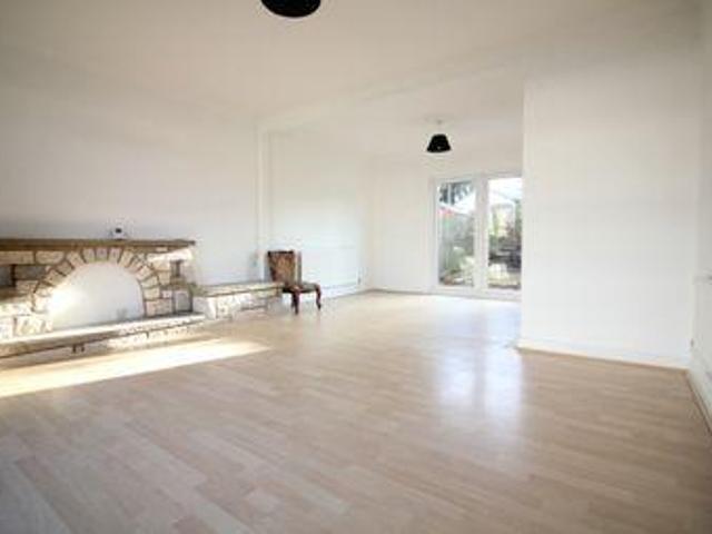 House for rent in Northolt, Greater London