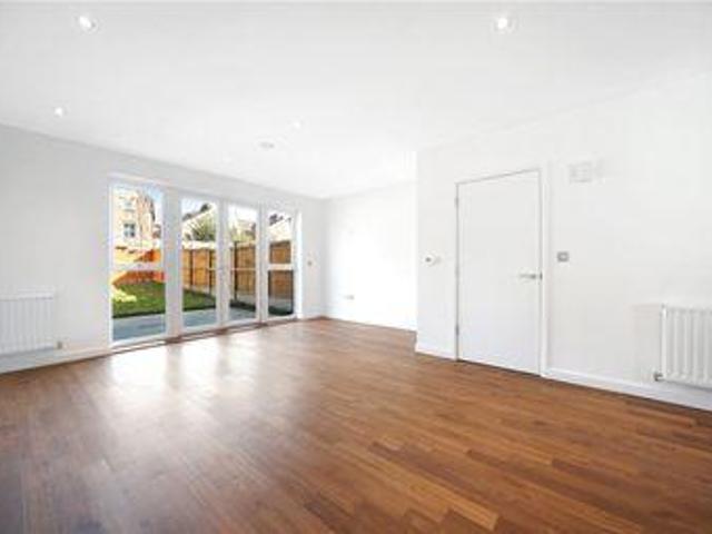 House for rent in Brentford End, Greater London