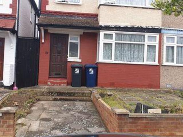 House for rent in Northolt, Greater London