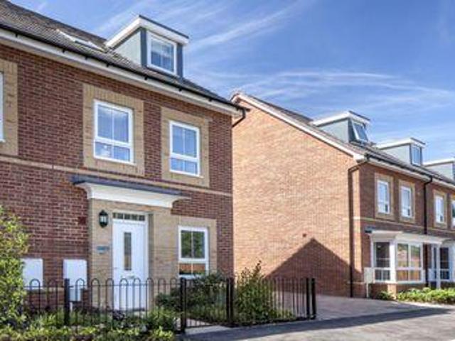 House for sale in Crowthorne