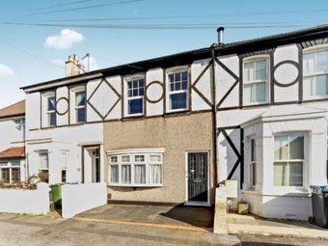 House for sale in Hillview, Surrey