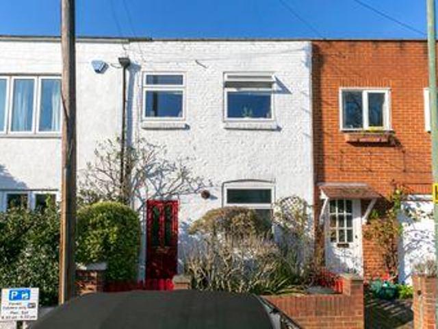 House for sale in Twickenham, Greater London