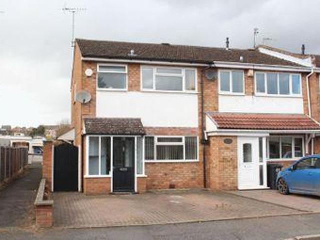 House for sale in Kingswinford, West Midlands