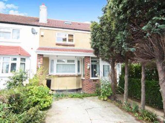 House for sale in London Borough of Ealing, Greenford