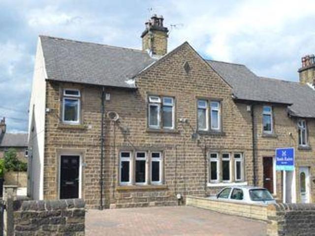 House for sale in Huddersfield, West Yorkshire