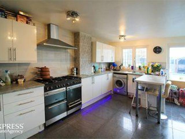 House for sale in Tilbury, Essex