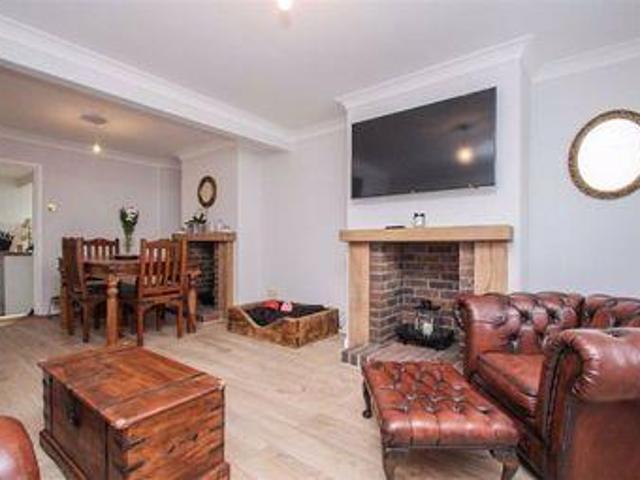 House for sale in Dale Hill, Essex