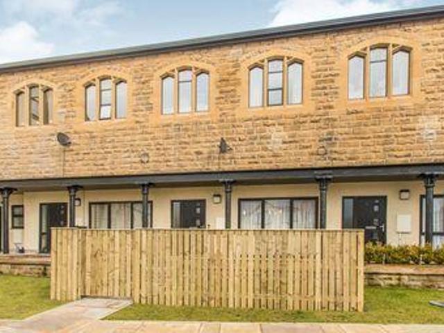 House for sale in Batley, West Yorkshire