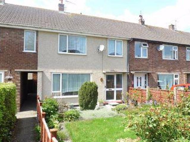 House for sale in Charlesworth, East Midlands