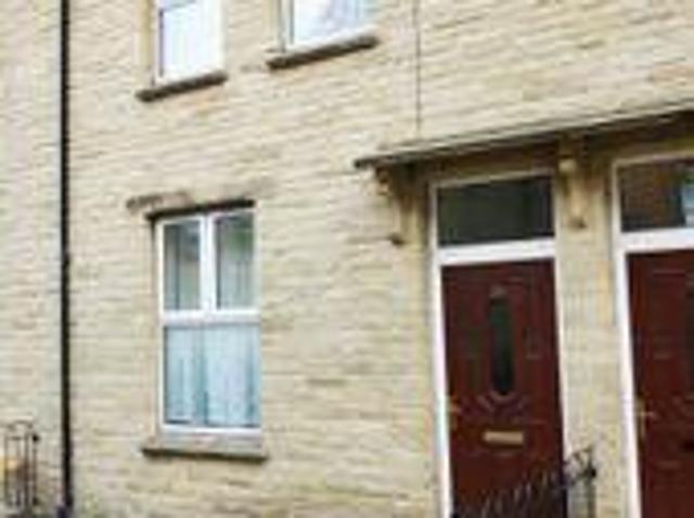 House for sale in Halifax, West Yorkshire