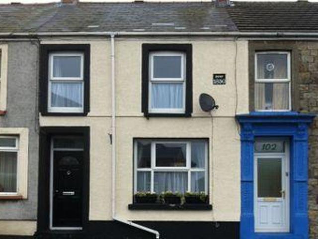 House for sale in Ammanford, Wales