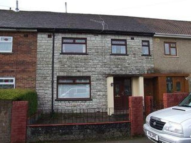 House for sale in Mid Glamorgan, Cymru / Wales