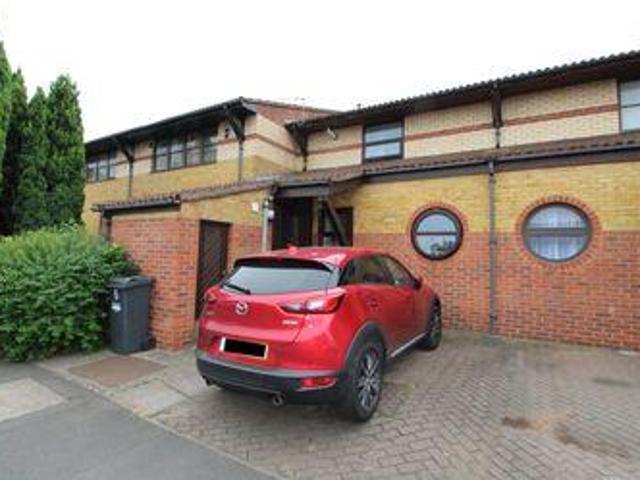 House for sale in Isleworth, Greater London