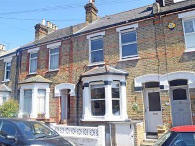 House for sale in Twickenham, Greater London