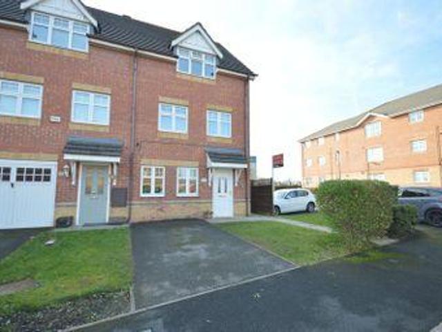 House for sale in Widnes, Liverpool City Region