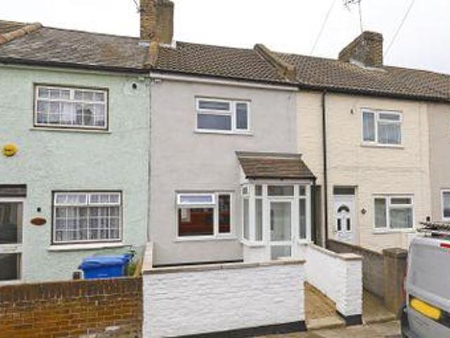 House for sale in Oad Street, Kent