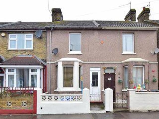 House for sale in Oad Street, Kent
