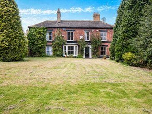 House for sale in Dewsbury, West Yorkshire