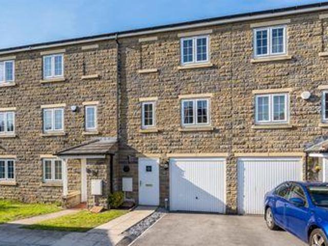 House for sale in Dewsbury, West Yorkshire