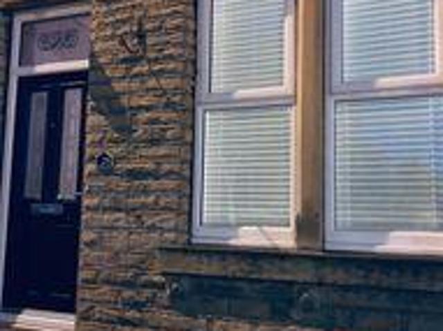 House for sale in Dewsbury, West Yorkshire