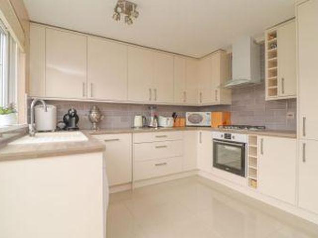House for sale in Dunstable, Central Bedfordshire
