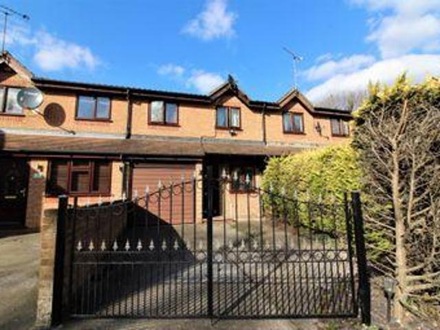 House for sale in Purfleet, Essex