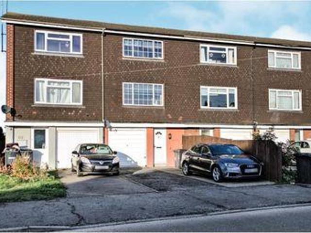 House for sale in Barling