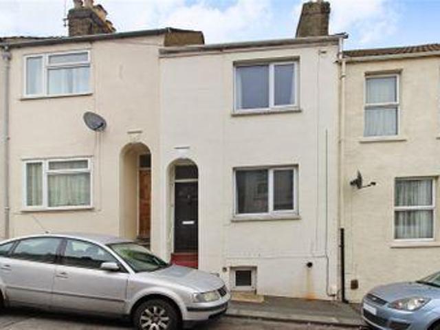 House for sale in Chatham Docks, Chatham