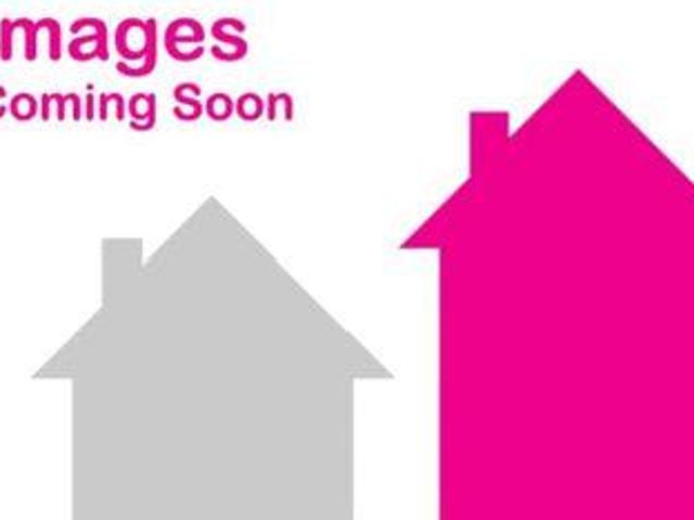 House for sale in Huddersfield, West Yorkshire