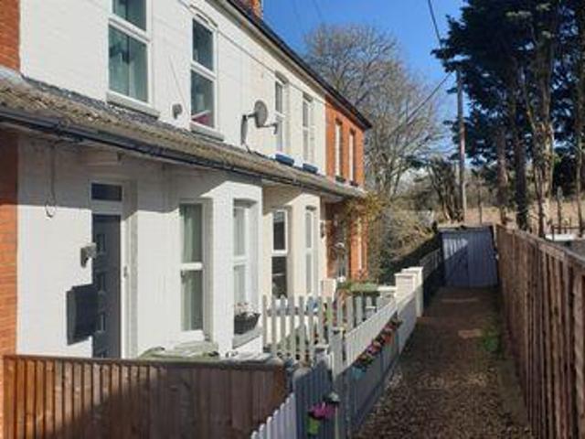 House for sale in Farnham, Waverley