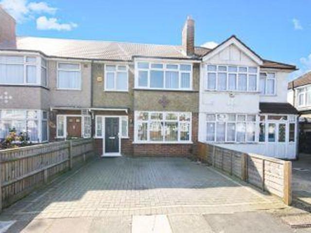 House for sale in Northolt, Greater London