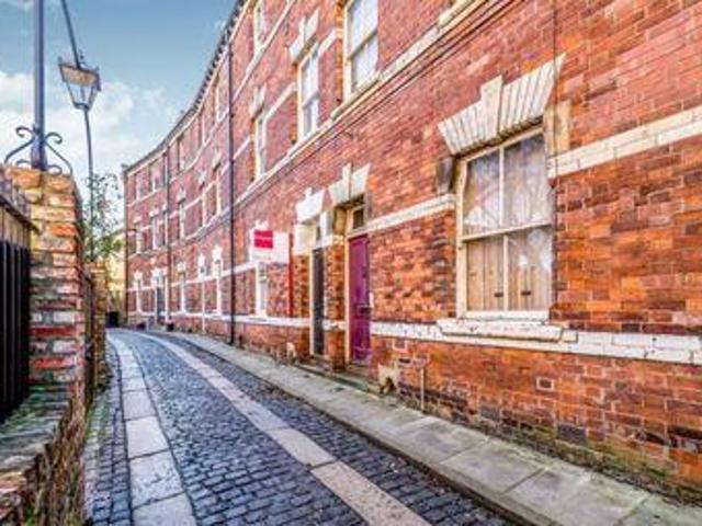 House for sale in High Field, York