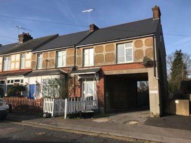 House for sale in Brompton, Chatham