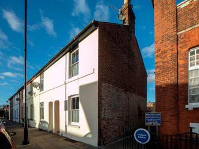 House for sale in Oad Street, Kent