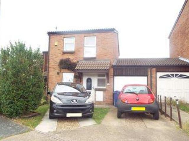 House for sale in Purfleet, Essex