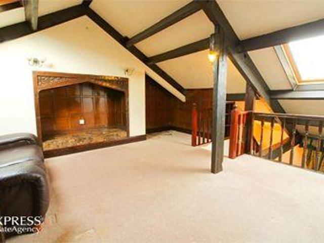 House for sale in Cleckheaton, West Yorkshire