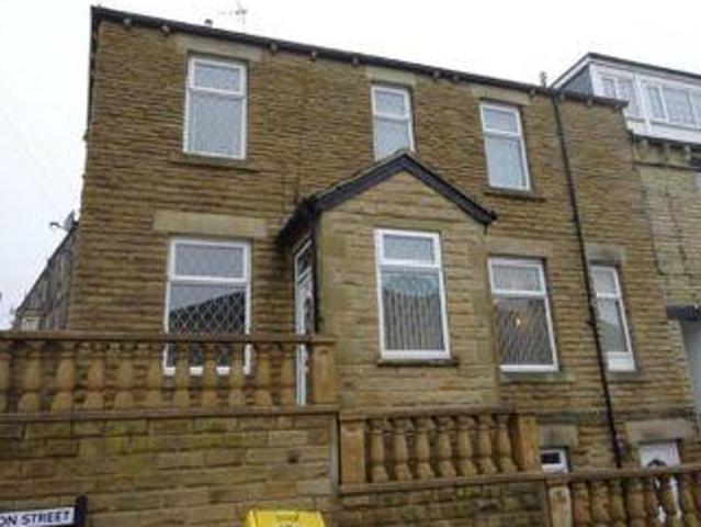 House for sale in Dewsbury, West Yorkshire