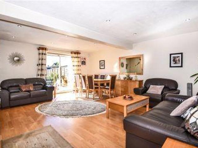 House for sale in Northolt, Greater London